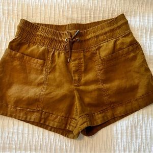 Athleta Cabo linen short